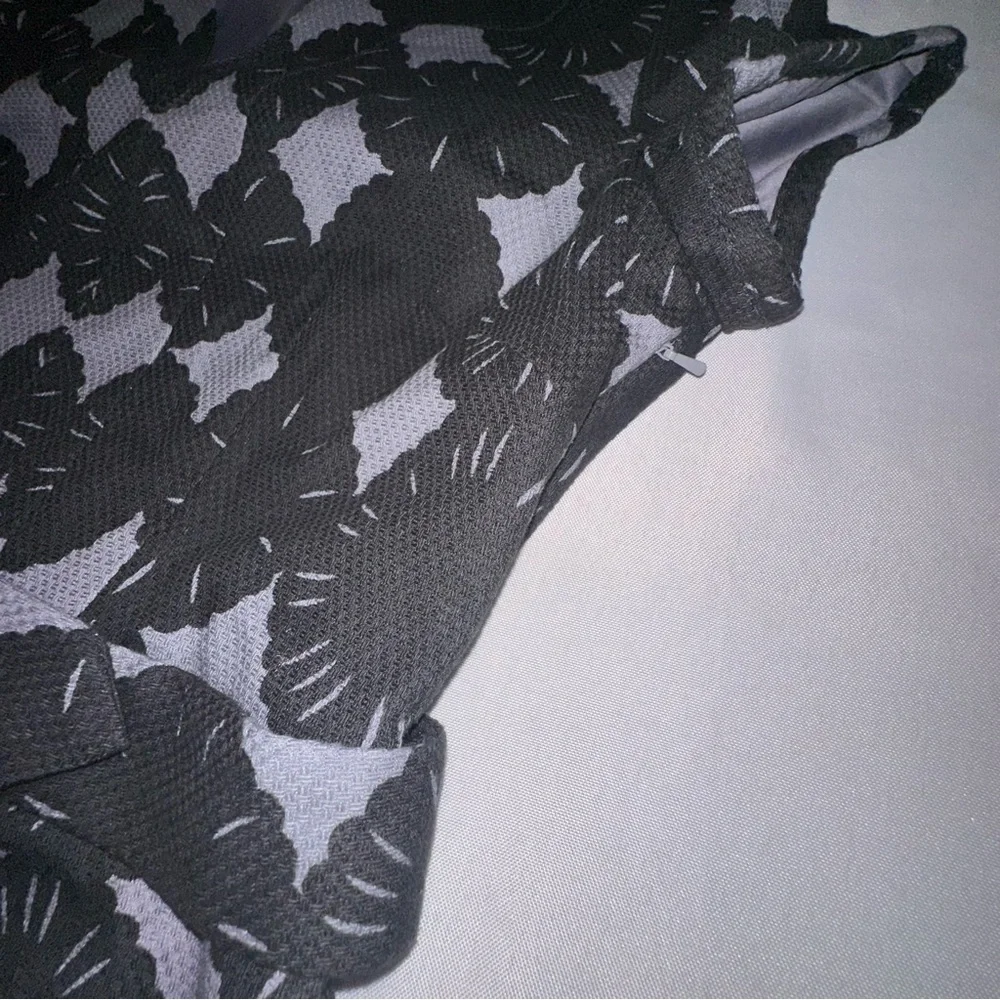 Boden • Purple Grey Black Floral Patterned Dress W/Belt Size 6R - Picture 8 of 13